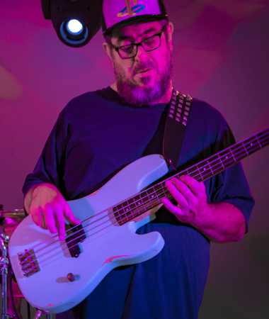 Damon Fowler Bass Guitarist